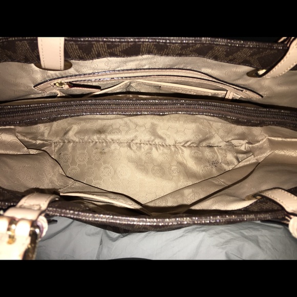 SOLD Michael Kors signature tote-Brown - Picture 6 of 8